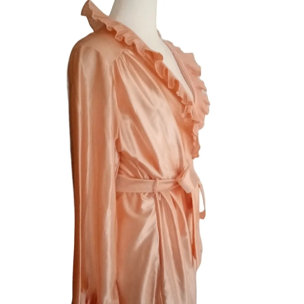 Vintage 70's Mary Barron Nylon Blend Peach Ruffle Trim Robe Size Large - Picture 2 of 7
